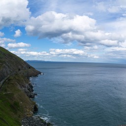 Train on the walk to Greystones